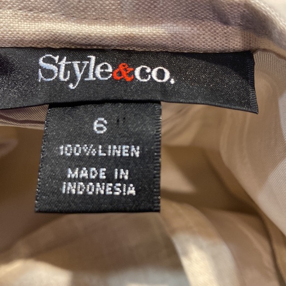 Beige Pencil Skirt w/ Ruffles - SIZE 6 - Picture 5 of 6